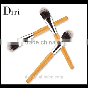 New Design Wood Handle Flawless Concealer Makeup Brush thumbnail-1