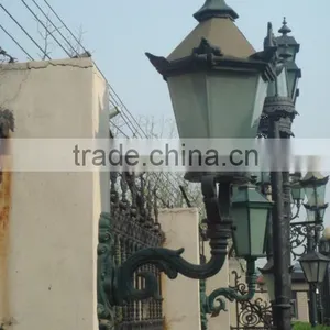 Factory Direct European Waterproof Garden Wall Outdoor Light thumbnail-1