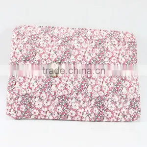 2015 Floral Pink Cartoon Laptop and Tablet Bag thumbnail-2