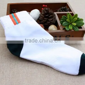 2016 Wholesale Men Cotton Basketball Sports Socks thumbnail-3