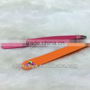 Beautiful Girl Tweezers With Diamond thumbnail-1