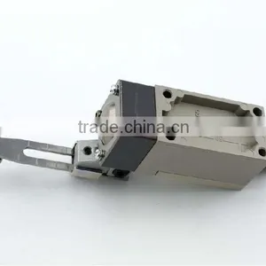Omron HL-5030 Limit Switch thumbnail-1