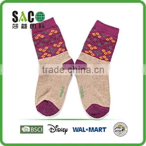 Lovely Garnet Flower Jacquard Children Socks thumbnail-1