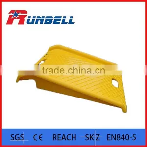 Plastic Portable Kerb Curb Ramps for Easy Access Over Kerbs or up Steps thumbnail-1