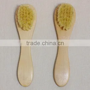 Hot Selling Natural Brustle Wooden Face Brush thumbnail-1