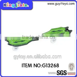 Plastic Mini Skateboard thumbnail-1