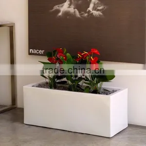 Hot Selling Outdoor Waterproof LED Plastic Flower Pot for Livingroom / Restaurant / Hotel / Night Club thumbnail-1