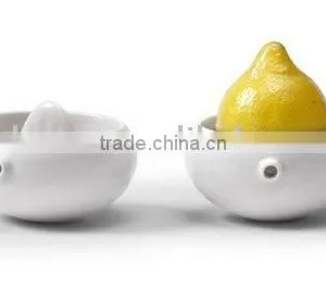 Ceramic Lemon Squeezer thumbnail-1