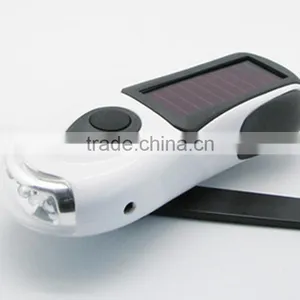 Cheap Oem Multi Function Mini Solar and Dynamo 3 LED Emergency Flashlight thumbnail-2