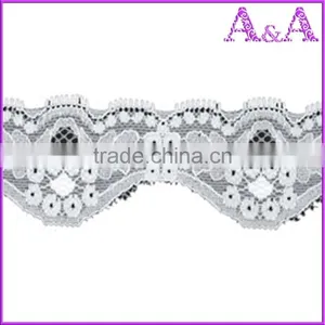 China Diamond Lace for Wedding Design Embroidery Bridal Sewing Lace Trim for Women Dress thumbnail-4