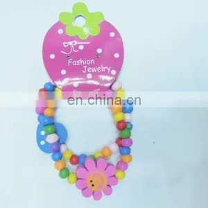Colorfull Flower and Beads Bracelet thumbnail-1