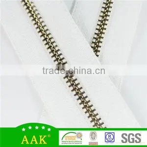 Excellent Quality Shiny Gold Garment Metal Zipper Rolls in 3#5#10#15# thumbnail-1