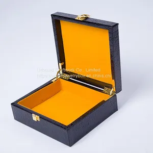 Custom Leather Spot Belt Box Crocodile Pattern High-end Gift Packaging Box Portable Gift Box Wooden Box thumbnail-4