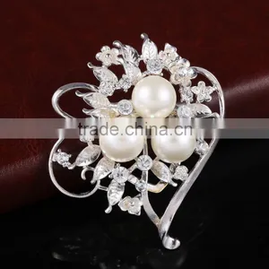 Three Pearls Rhinestone Brooch Pins,Cappa Rhinestone Buckle thumbnail-3