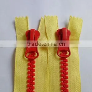 8# Plastic Resin Zipper Close End Zipper Thumb Puller Auto-lock Zipper Slider Garment Zipper thumbnail-2