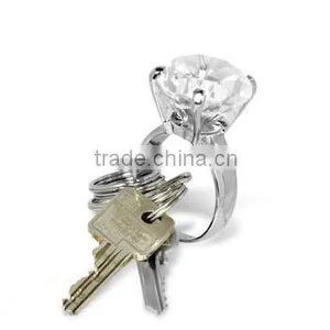 Wholesale Crystal Diamond Top Key Ring/keychain/keyholder for Wedding thumbnail-1