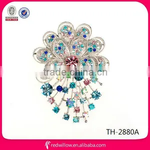 New Designed Colored Diamante Crystal Flower Brooch for School Girls thumbnail-1