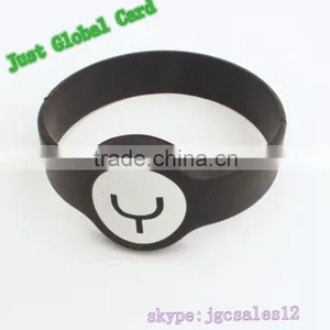 ISO11785 Access Control hf Silicone or Paper One Time Use Rfid Wristband thumbnail-1