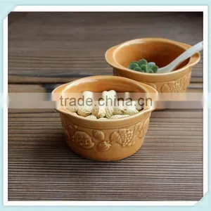 3d Ceramic Old Style Soup Bowl With Fruit Emboss thumbnail-1