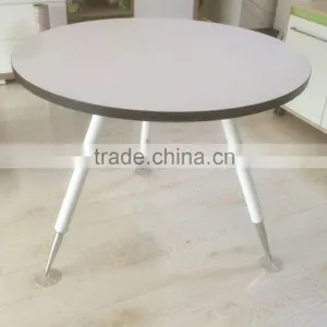 Round Table thumbnail-1