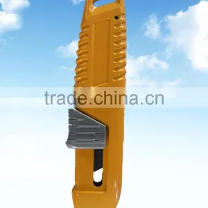 Durable Zinc Alloy 18mm Sliding Utility Knife thumbnail-1