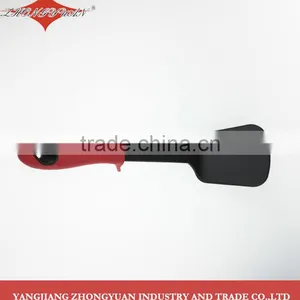 100% Food Grade Kitchen Utensil,nylon Kitchen Tool With Red Heart Shaped Handle thumbnail-4