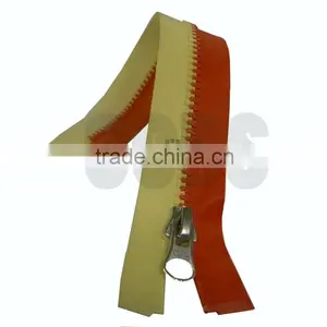 No.5 Plastic Zipper With Two Color Tape for Handbags thumbnail-1