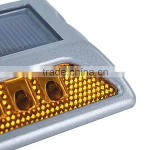 TOP Quality High Visible Reflective Solar Led Road Stud thumbnail-4