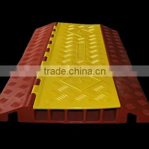 Pvc and Rubber 5 Channel Cable Cross Made of PU 5 Channel PU Cable Cross Stage Cable Protector thumbnail-1