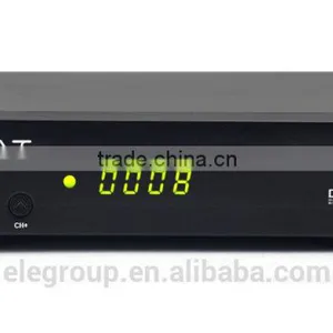 DVB-S2 Receiver FREESAT V7 MAX DVB S2 Support PowerVu,DRE, Biss Key Cccam & Newcam thumbnail-1
