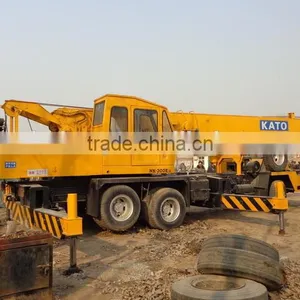 Used Good Condition Truck Crane,KATO NK300E,original Truck Crane in Cheap Price for Sale thumbnail-3