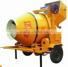Portable Self Loading Concrete Mixer thumbnail-1