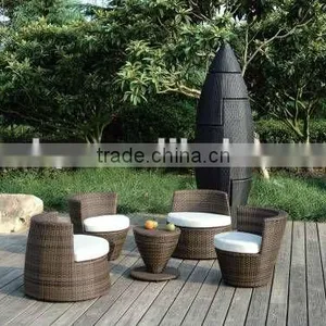 Garden Table Set thumbnail-1