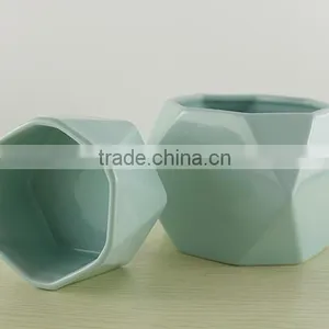 China Cheap Custom Glazed Polyhedral Prismatic Ceramic Flower Pot thumbnail-4