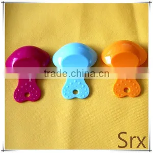 OEM Food Grade PP Pet Dog Cat Candy Color Plastic Shovel Heart Shape Handle Pet Food Spoon Manufacturer thumbnail-4