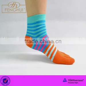 Ms Stripe Five Fingers Ankle Socks thumbnail-1