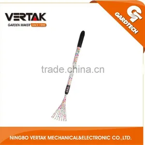 Telescopic Leaf Rake With Flower Painting thumbnail-1
