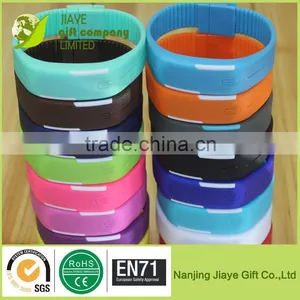 Silicone Digital Watch/Waterproof Silicone Bracelet Watch thumbnail-1