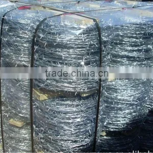 2013Hot-Salel! Low Price Galvanized/PVC Coated Barbed Wire thumbnail-4