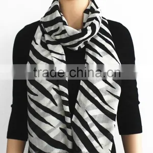 Zebra Pattern Printed Wool Scarf thumbnail-2