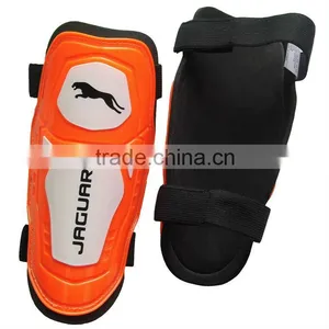 New Design Professional Football Shin Guard thumbnail-1