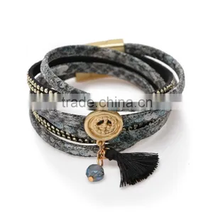 Wholesale Multi Layer Gray Green Snake Leather Bracelet Fashion Charm Tassel Leather Bangle With Magnetic Clasp thumbnail-2
