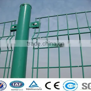 Hot Sale Colorful Powder Coating Welded Wire Mesh Fencing With Curves thumbnail-1