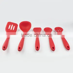 2016 China Supplier New Hot Dinnerware Silicone Solid Spoon thumbnail-4