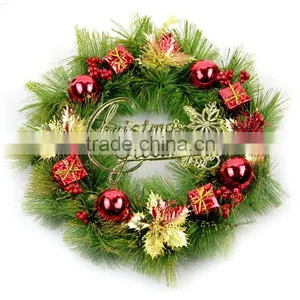 HFR-T331 Plastic Indoor Christmas Wreaths 2014 Wholesale Artificial Christmas Wreaths thumbnail-1