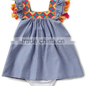 Wholesale Boutique Swing Sleeve Fancy Tassels Baby Clothes Cotton Baby Romper Clothes Set thumbnail-1