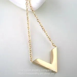 Ladies Jewelry Fashion Stainless Steel Gold Plated Letter′s Pendant Necklace V Sharp Pendant Necklace thumbnail-2