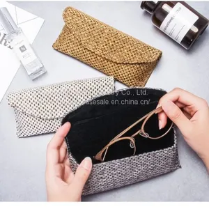 Countryside-style Portable Myopic Glasses Case; Creative and Personalized Eyewear Case thumbnail-2