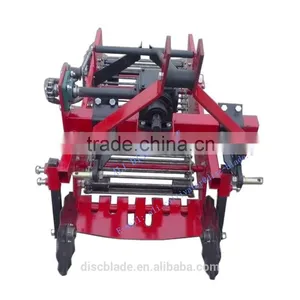 Rear Mounted Mini Tractor Potato Harvester 1-Row thumbnail-1