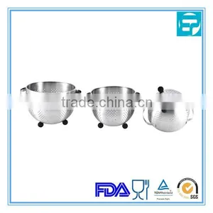 Stainless Steel Colander With Silicon Foot thumbnail-1